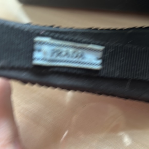 Authentic Prada sequin headband in great condition. - Picture 4 of 4